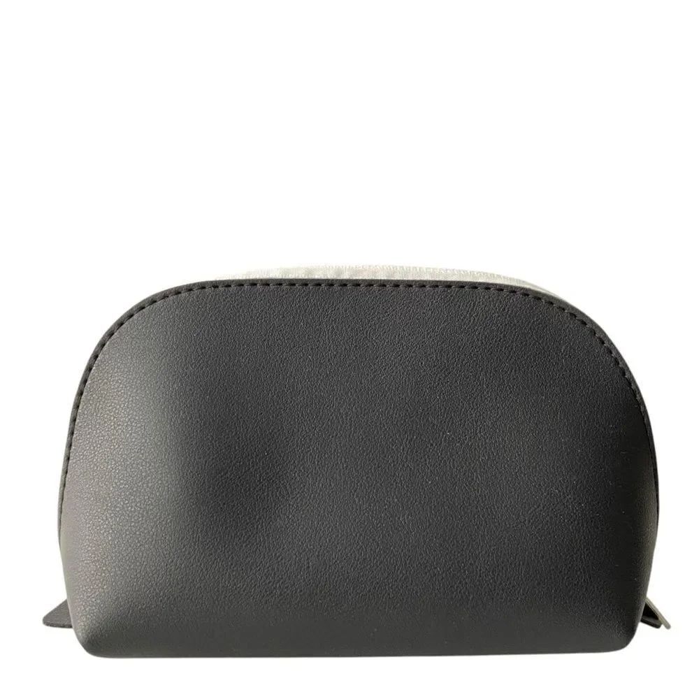 Saks Fifth Avenue x United Airlines Black Leather Cosmetic Bag in One Size